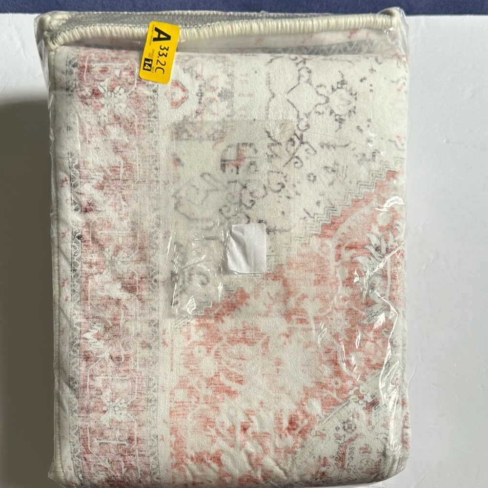 NWT- HOME RUG RUNNER - Picture 2 of 7